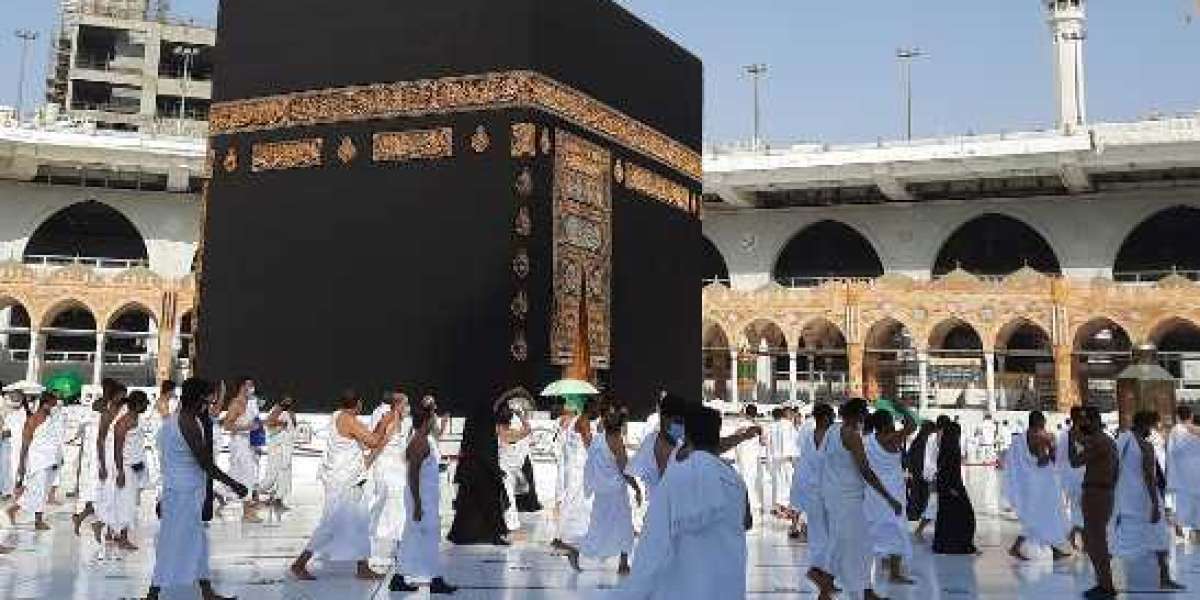 Can You Imagine Such Exclusive Umrah Packages Manchester 2023