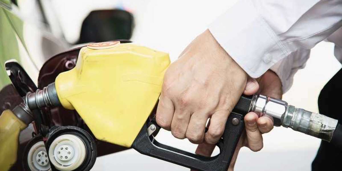 Let’s Understand Why It Is Necessary To Change The Car Engine Oil?