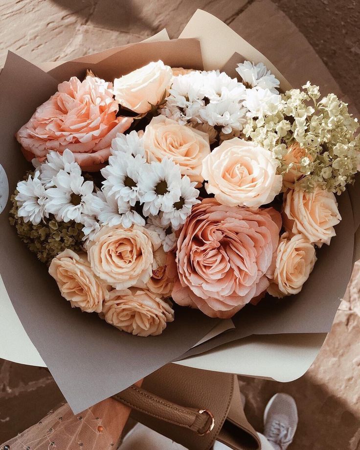 Get 10 Perfect Bridal Bouquets for Weddings with at-Home Delivery