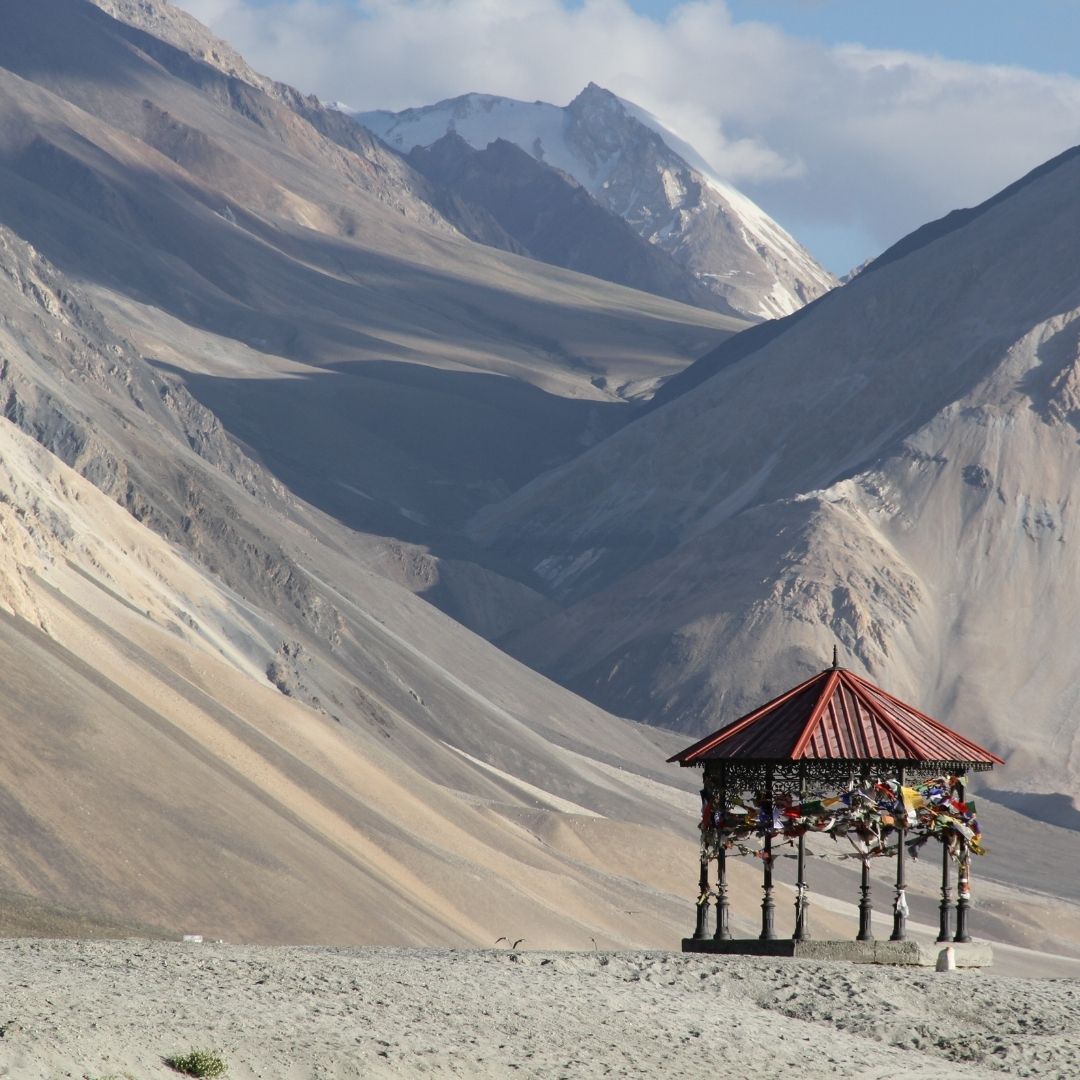 Ladakh Group Tour By Car | Leh Ladakh Group Tours Packages