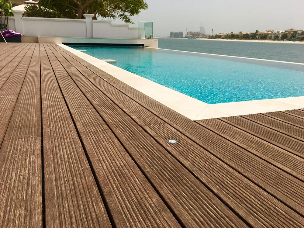 Buy Best Decking Flooring in Abu Dhabi & UAE - Flat 40% OFF !