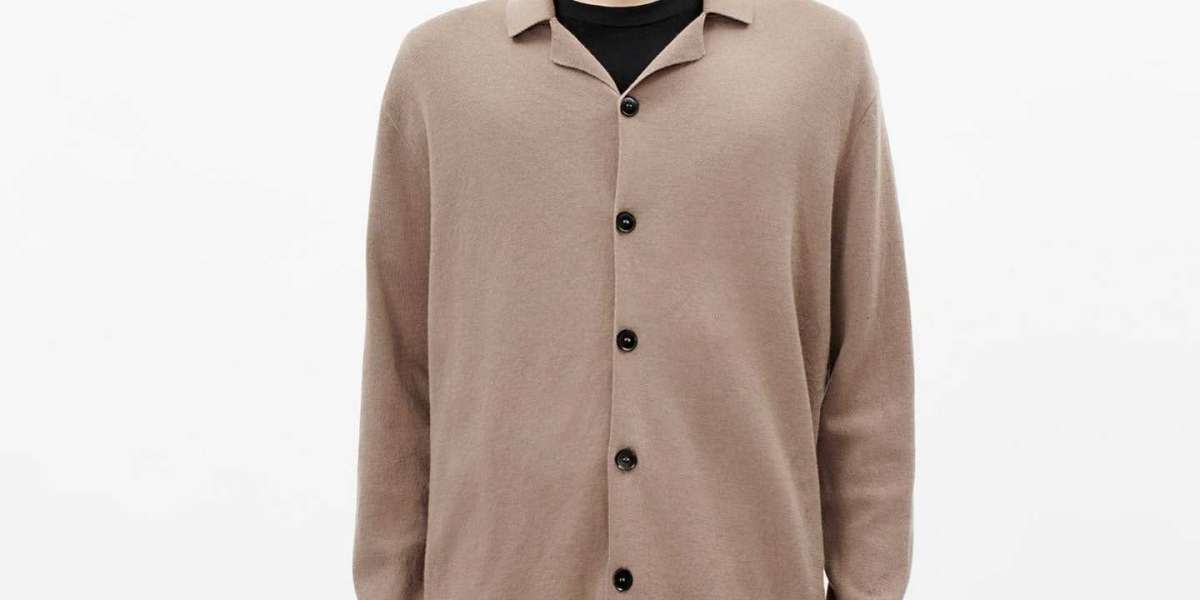 Timeless Elegance: Why Every Man Should Own a Cashmere Sweater
