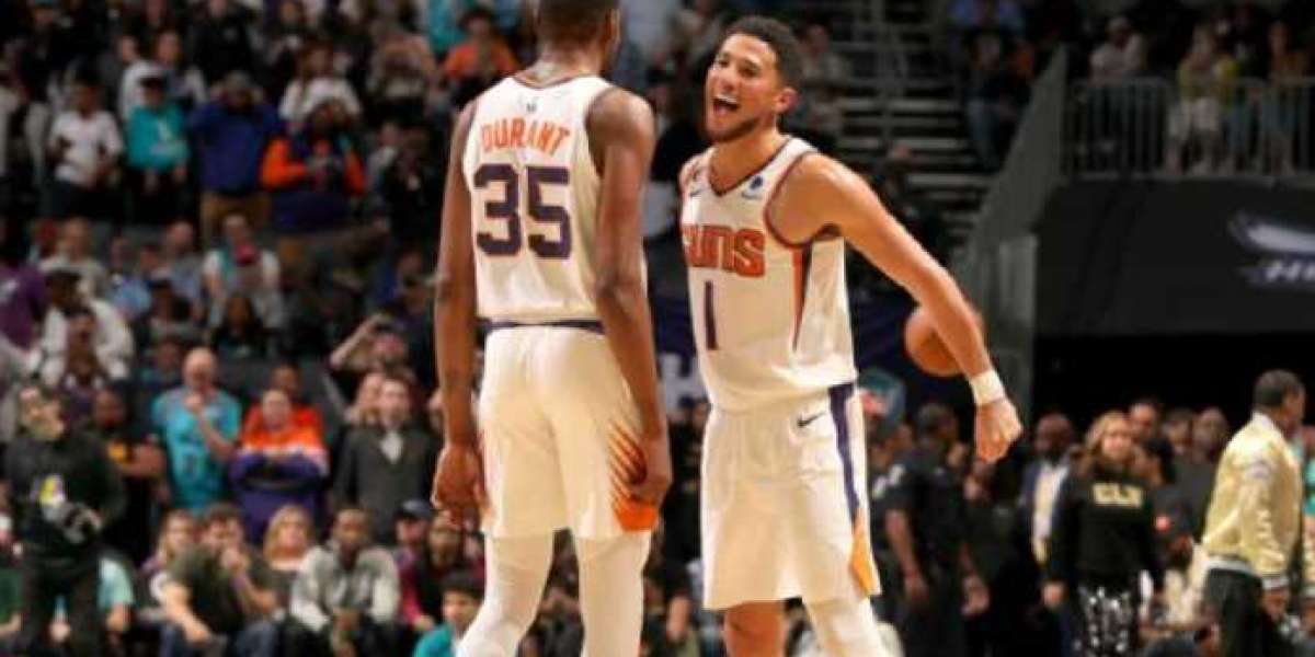 Kevin Durant, back from injury, scores 23 in winning Suns debut