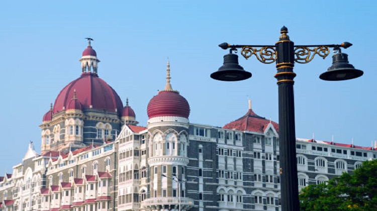 A look at the most unique amenities of 5-star properties in Mumbai - Reforbes