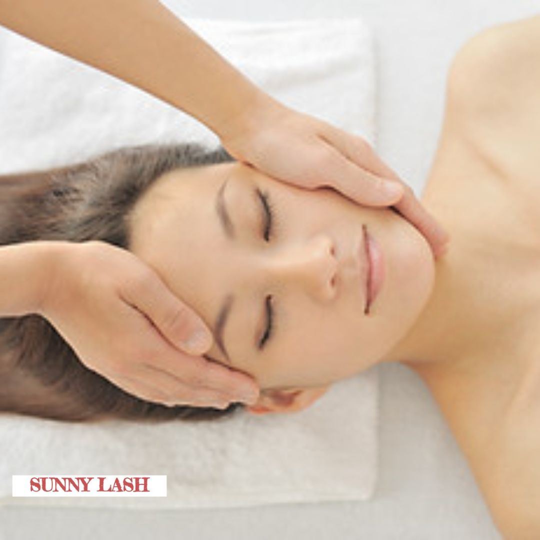 Improve The Skin’s Overall Texture With Hydro Dermabrasion Facial – Sunny Lash