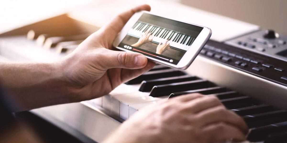 Online Music Education Market size is expected to grow to USD 995.09 million by 2033
