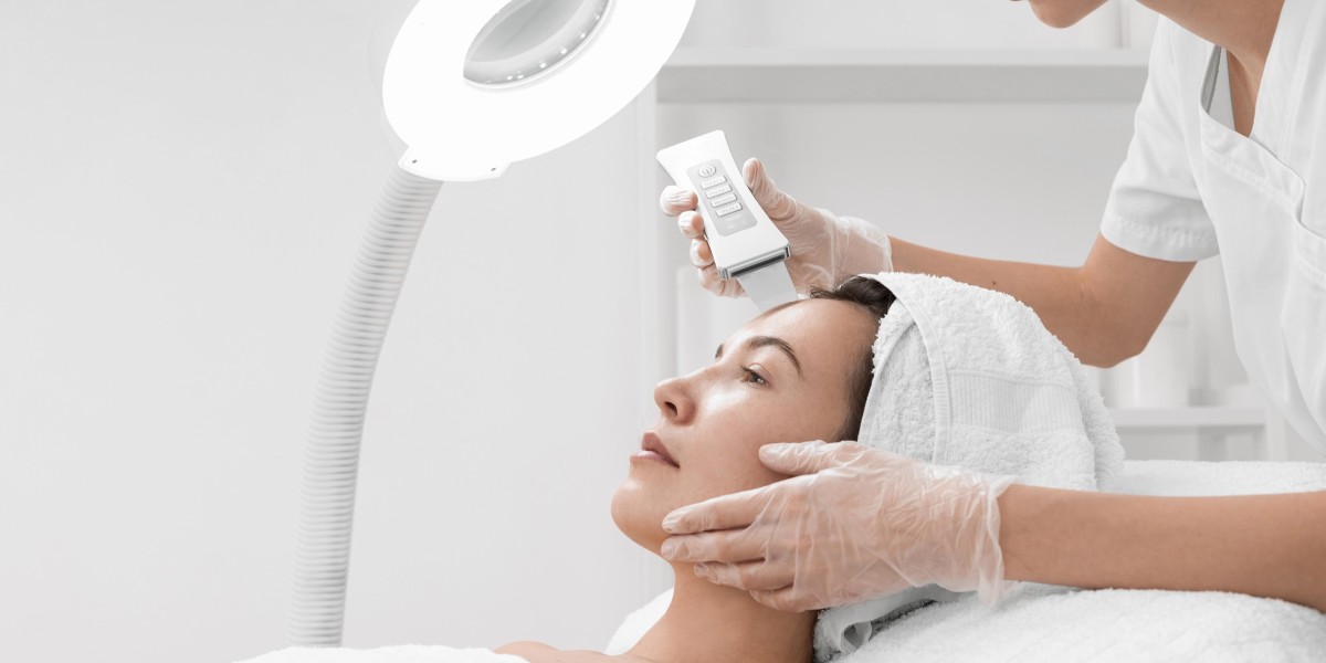 What Are The Benefits of Microneedling?