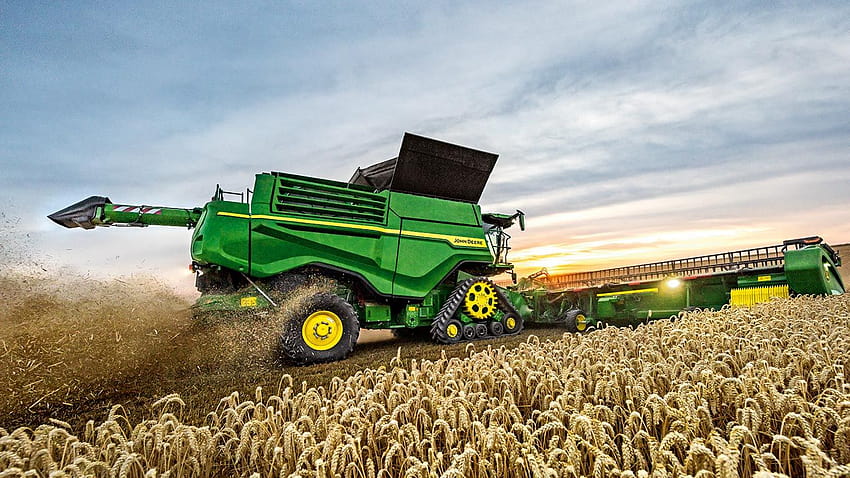 Comparing Different John Deere Combine Models: Choosing The Right Fit For Your Farming Operation