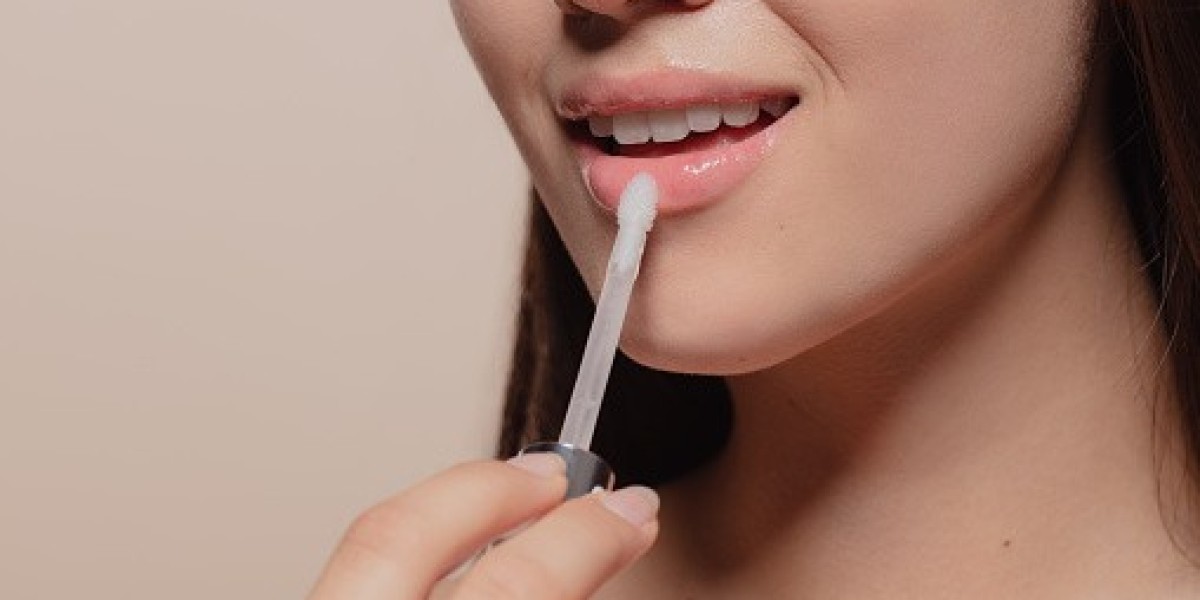 Lip Gloss Market Competitors, Growth Opportunities, and Forecast 2032