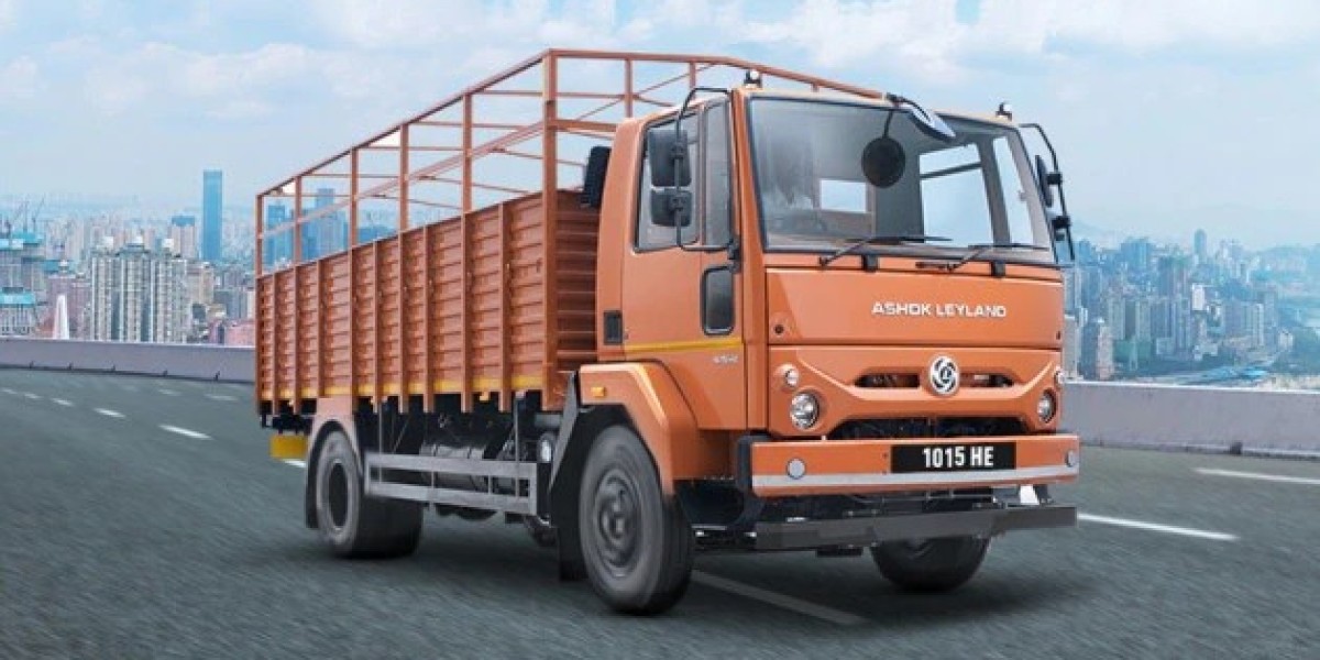 Force Truck and Ashok Leyland Ecomet Truck: A Comparative Review