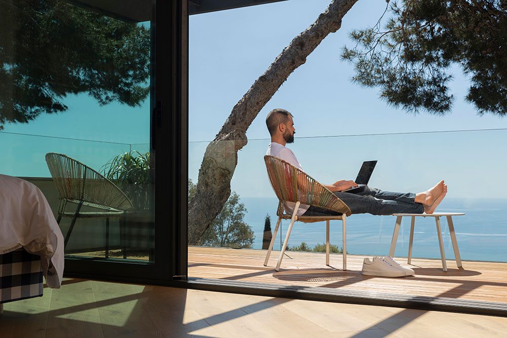 5 Challenges to Becoming a Digital Nomad in 2023