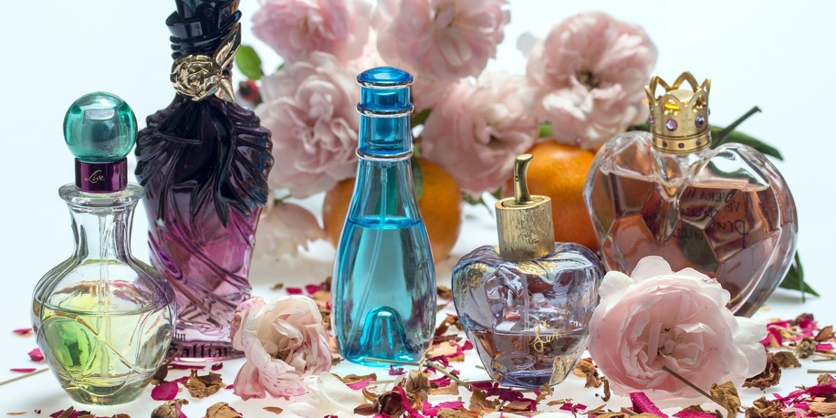 Perfume and Fragrances Key Market Players, Revenue, Growth Ratio, and Forecast 2032