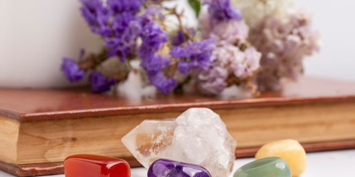 5 GEMSTONES TO RECONNECT WITH THE SPIRIT OF SUMMER
