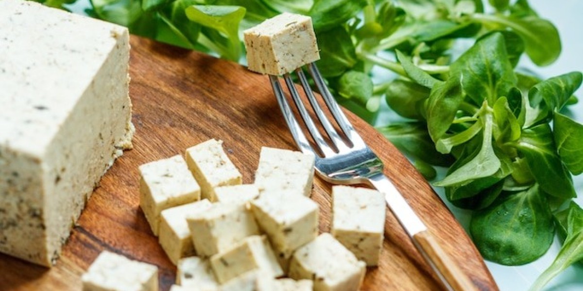 Global Vegan Cheese Market Size, Share, Growth Report 2030