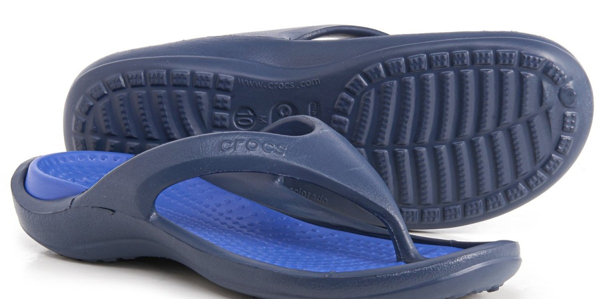 Summer Essentials: Embrace Relaxation with Crocs Sandals