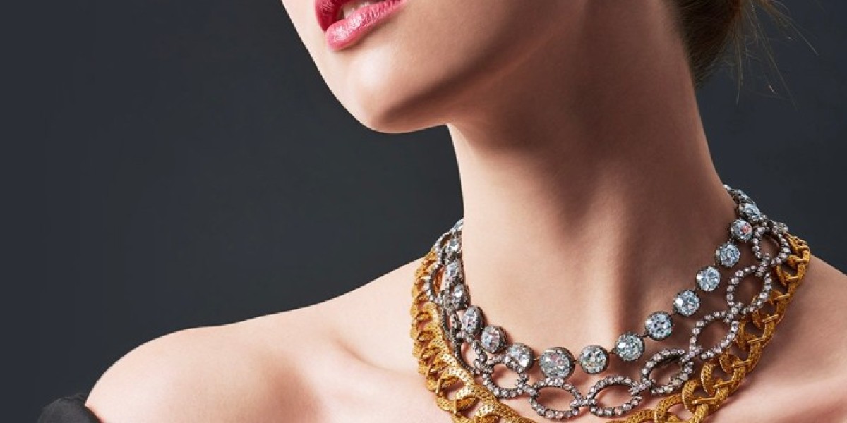 Vintage Jewelry for Every Occasion: Enhancing Your Signature Look