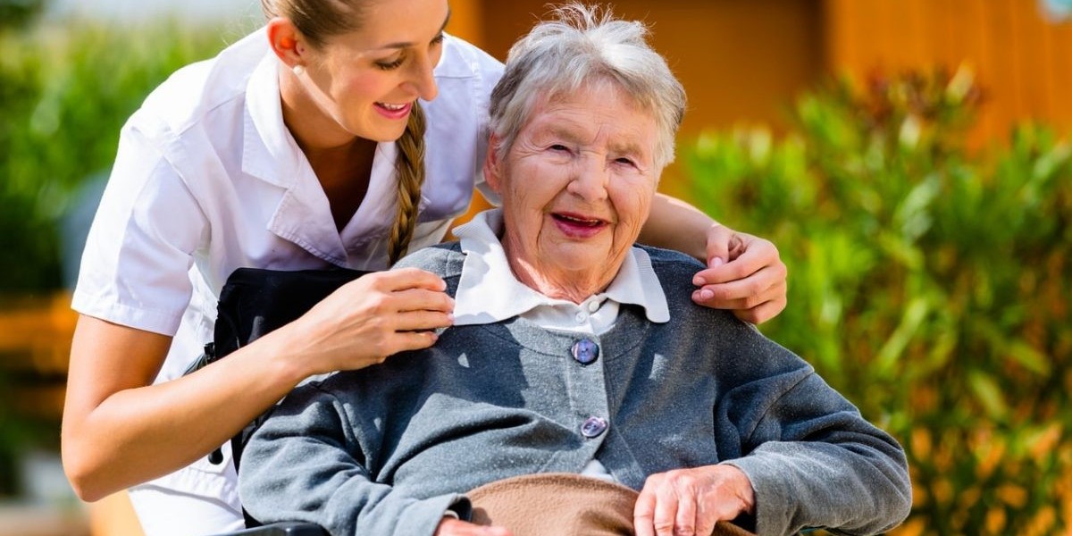 How to Select the Best Adult Day Care Home in Lafayette