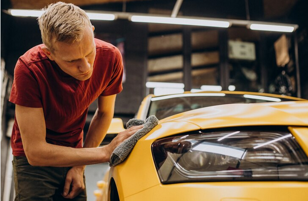 Navigating the Maze of Van Nuys Auto Body Shops: A Comprehensive Guide to Finding the Right Mechanic for Your Car