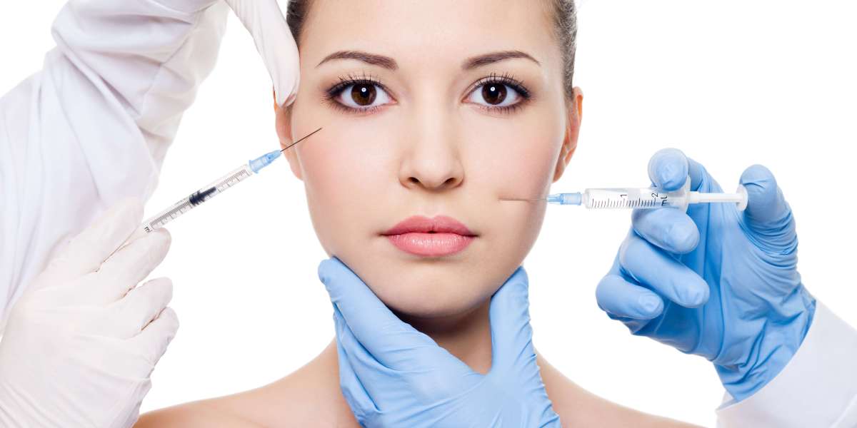 Dubai's Fountain of Youth: Botox Injections Explained
