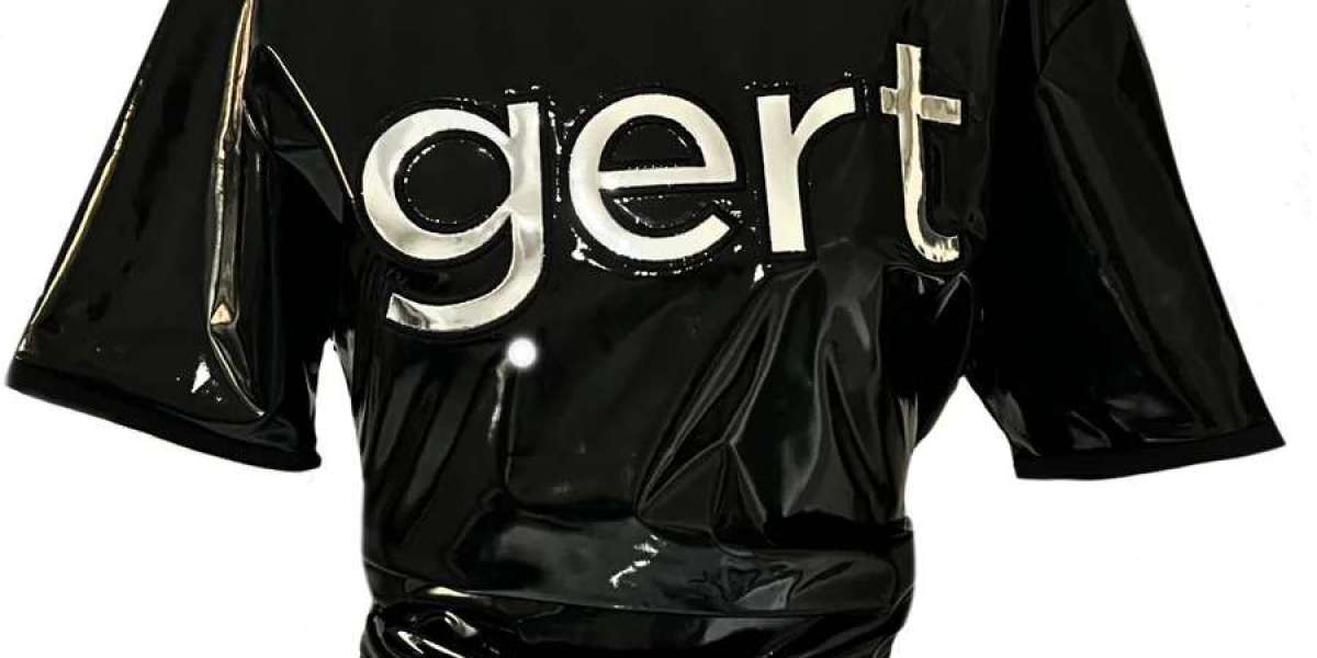 Patent Leather Gert T-Shirt: Elevate Your Style with Unique Elegance