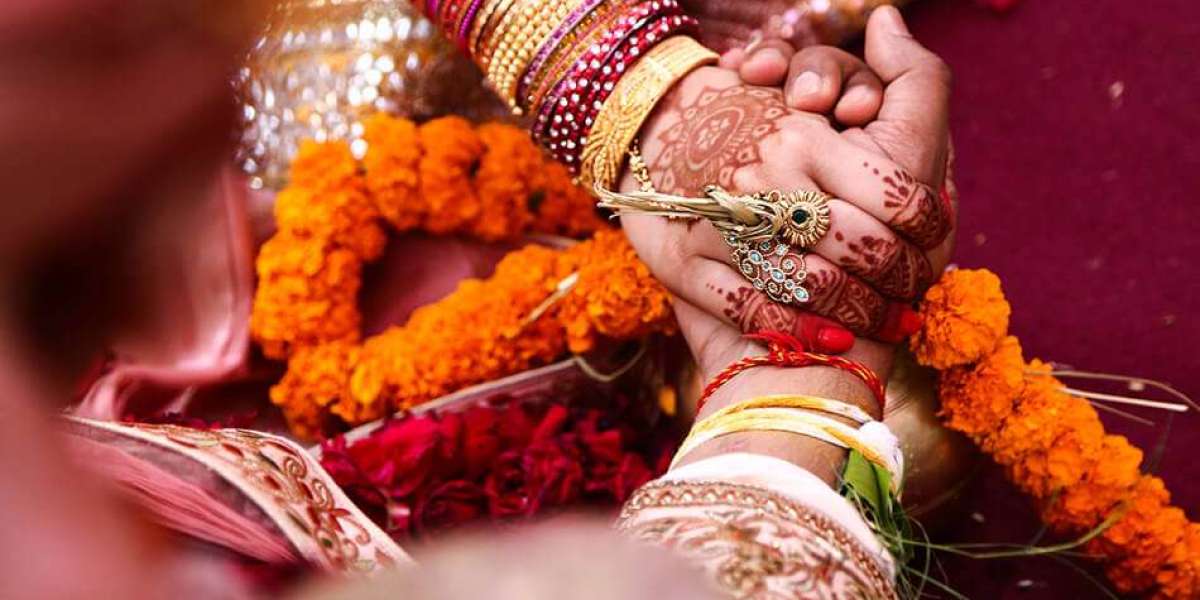 Hindu Brides in the United States