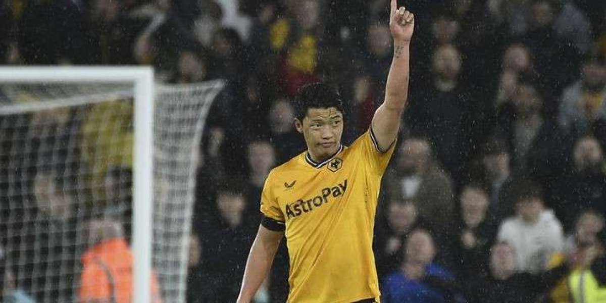 Hwang Hee-chan, Wolverhampton's Player of the Month 'The attacking point in every game in October'