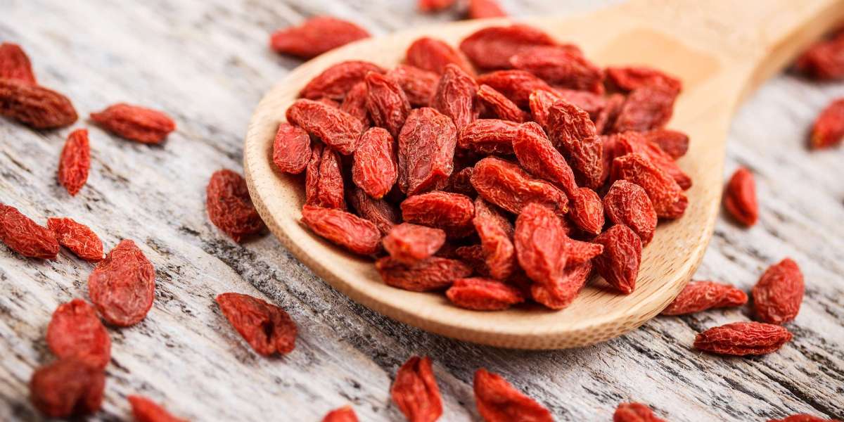 How Much Goji Berries Should One Eat Daily?