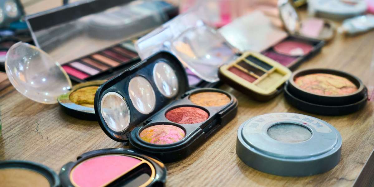 The Advantages of Choosing Clean Wholesale Beauty Suppliers