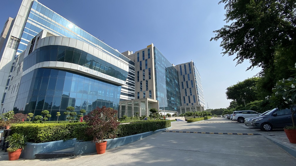Things You Must Consider While Renting An Office Space On Noida Expressway 142