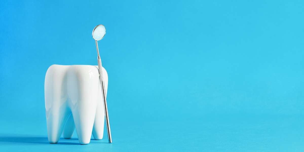How Does the Porcelain Crown Enhance Your Smile?