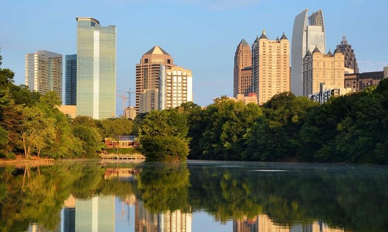    4 Popular Places To Visit in Atlanta?