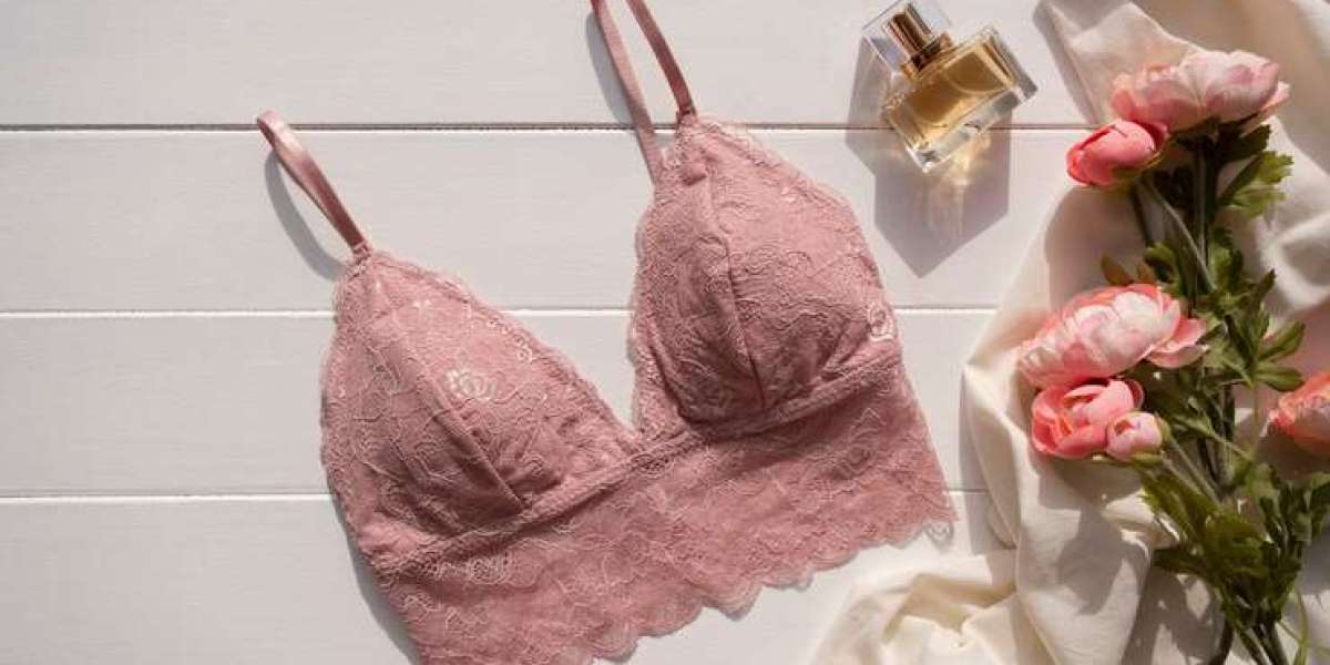Flaunt Your Feminine Charm with Exquisite Women's Lingerie Collection