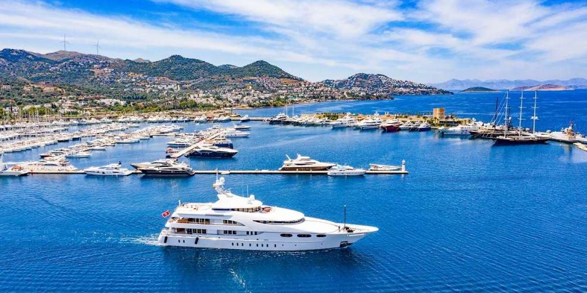 Crafted for Luxury: Unravel Unmatched Charter Yacht Experiences