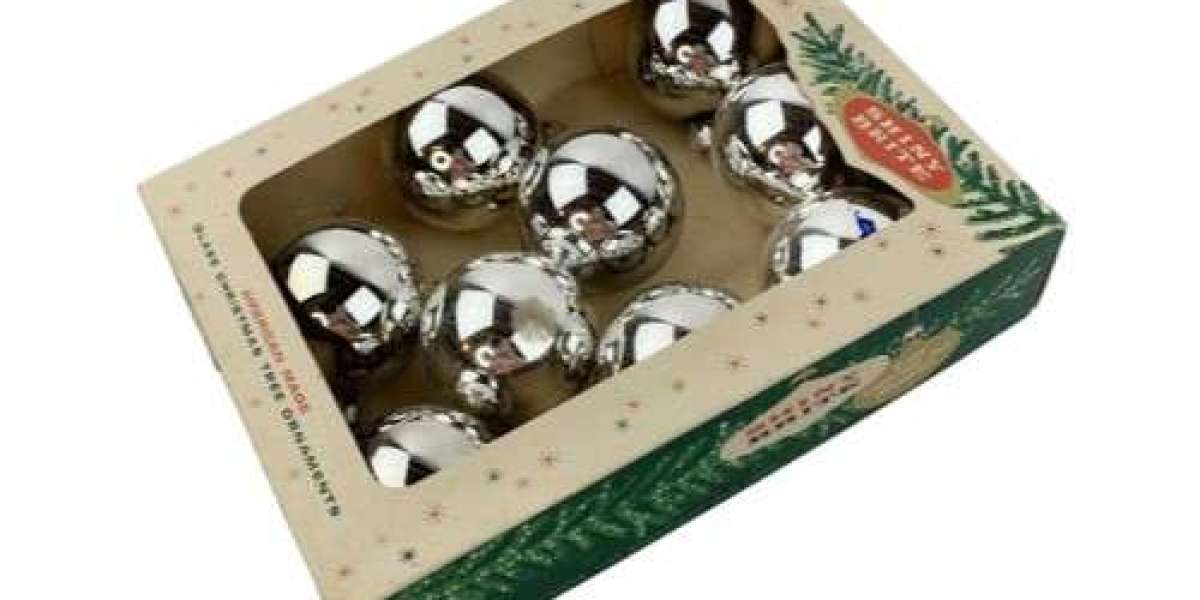 Cheap And Easy Ways To Store Your Christmas Ornament Boxes