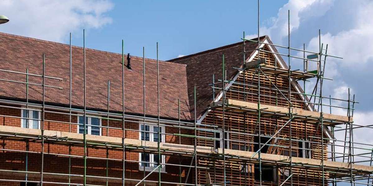 A Comprehensive Guide on Commercial Scaffolding: Building your business to new heights