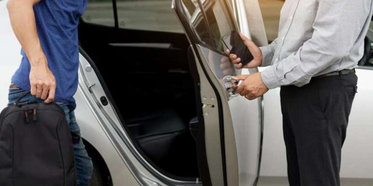 On-the-Go Assistance: Discover the Top Car Locksmith Near You