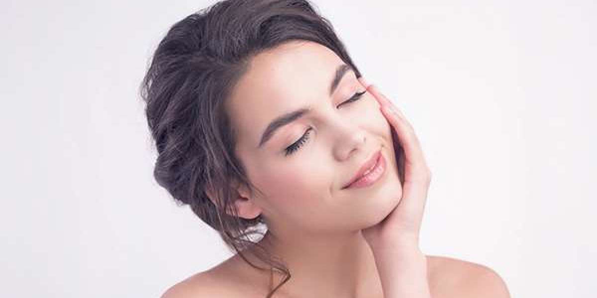 Glowing Confidence: Transform Your Skin with Effective Whitening