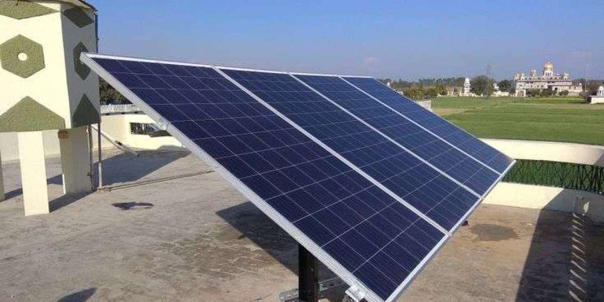 Harnessing Solar Power with Jinko Solar Panels and Solplanet Inverters in India