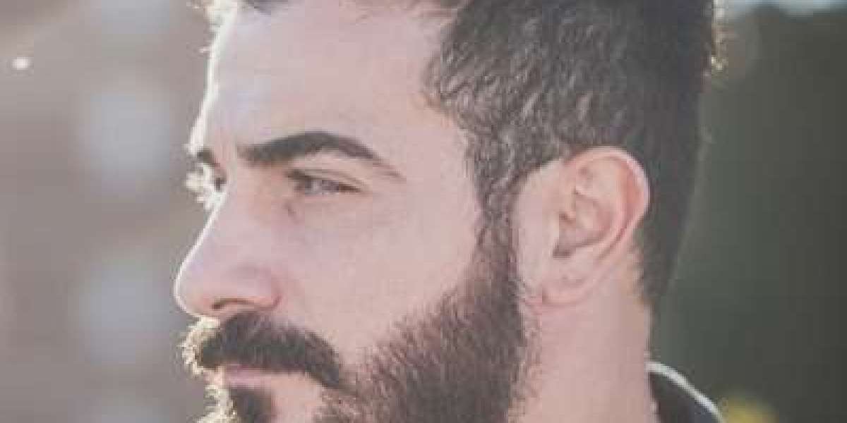 Dubai's Beard Renaissance: Transform Your Face with Hair Transplantation.