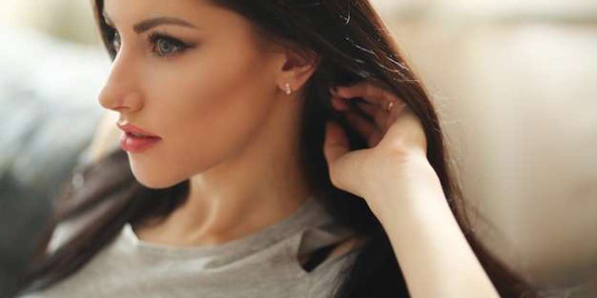 Ear Piercing in Dubai: A Fusion of Tradition and Modern Elegance