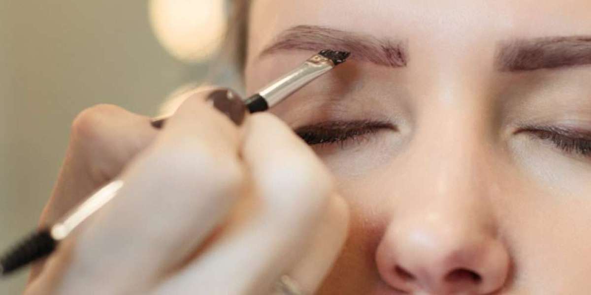 Unveiling the Artistry: Demystifying the Difference Between Eyebrow Tinting and Microblading