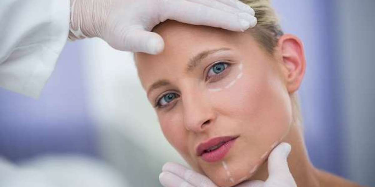 Navigating Dubai's Skincare Scene: The Ultimate Guide to Top Dermatologists