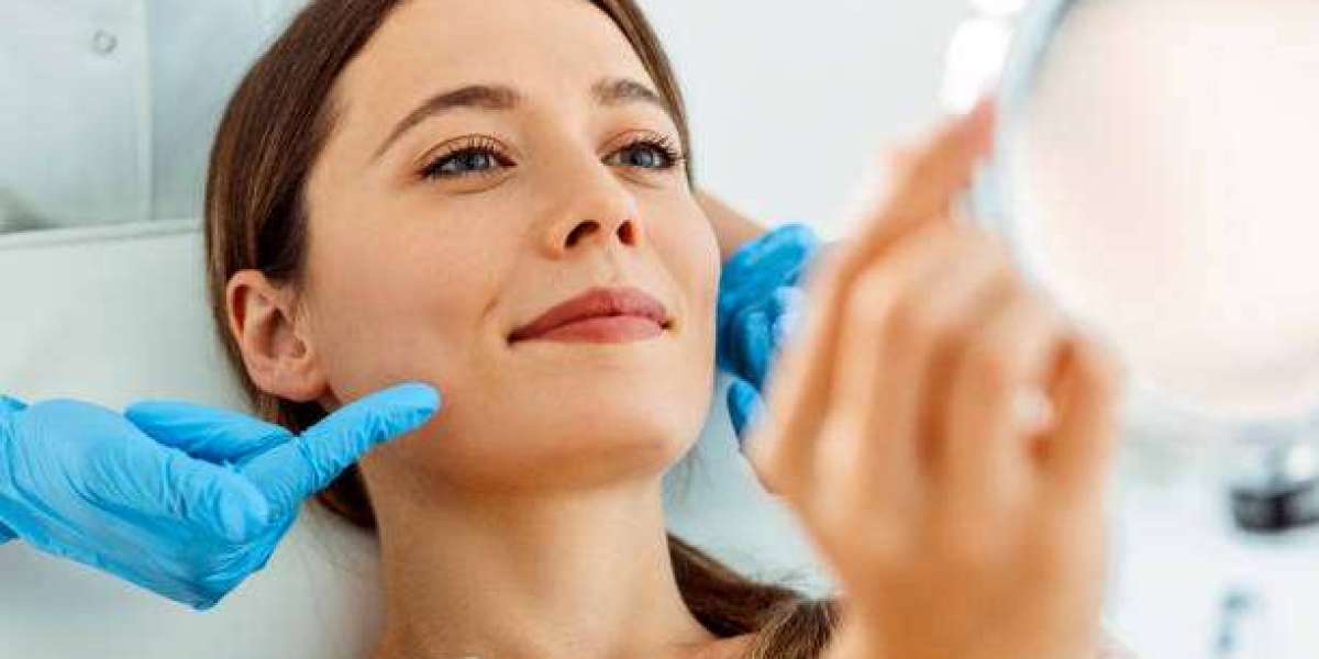 Youthful Glow: Exploring the Popularity of Botox Injections in Dubai's Beauty Scene