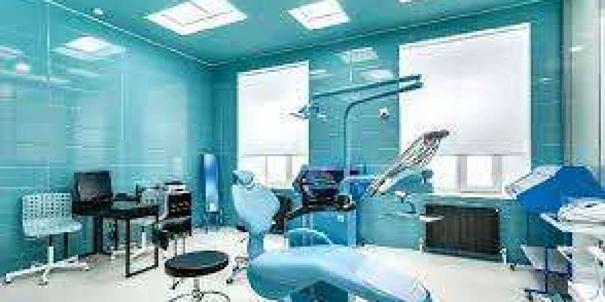 واحة صحة الفم: دليلك لعيادات طب الأسنان في دبي