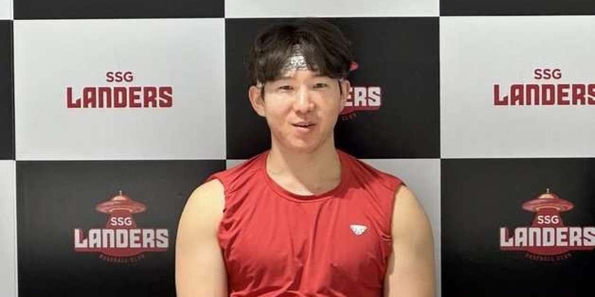 SSG Park Seong-han, feeling his limits, trains fiercely with venom “I learned a lot from Kim Hye-seong”