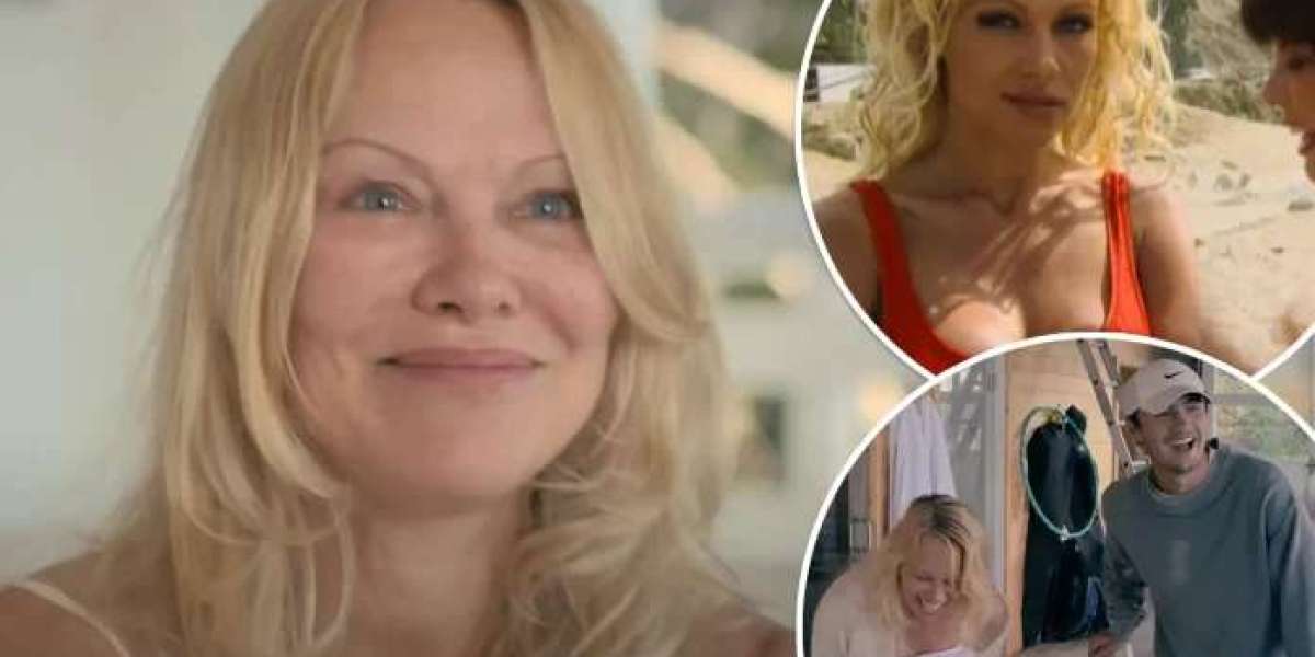 Before and Now Unrecognizable Pam Anderson Now: Plastic Surgery Made A Big Difference