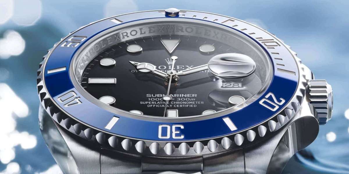 Navigating the World of Luxury: Buying a Rolex Online