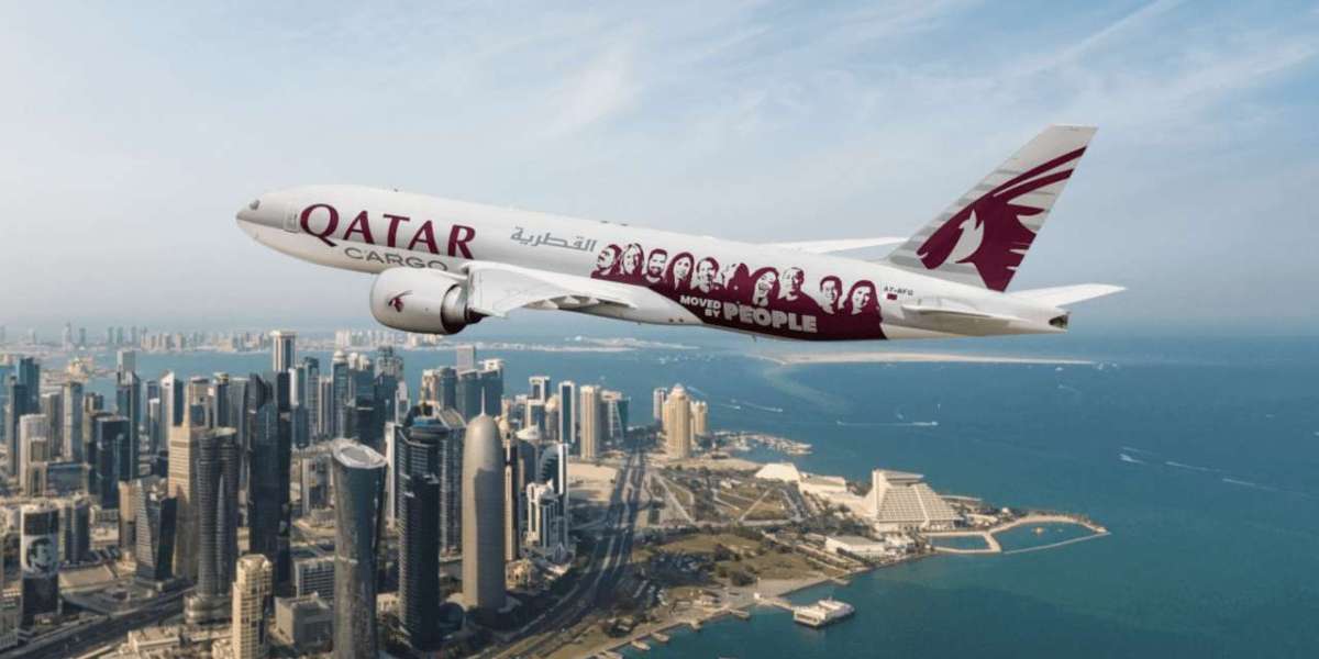 How do I speak with a live person at Qatar Airways?