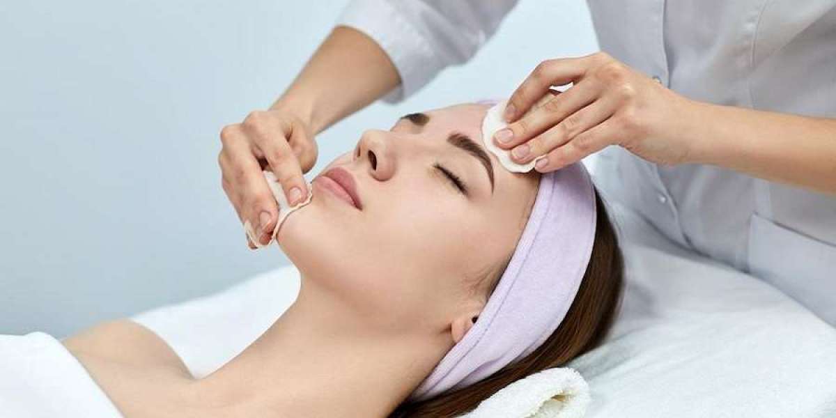 Beyond the Mirage Deep Cleansing Facials for Riyadh's Elite