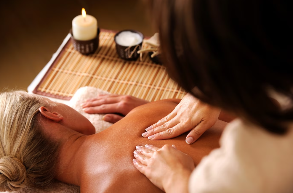 What is a Body Massage | Spa Utopia